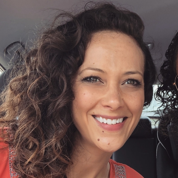 Meet your Posher, Jillian - Picture 1 of 1